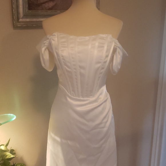 NWOT Satiny hi-low dress - Picture 3 of 8